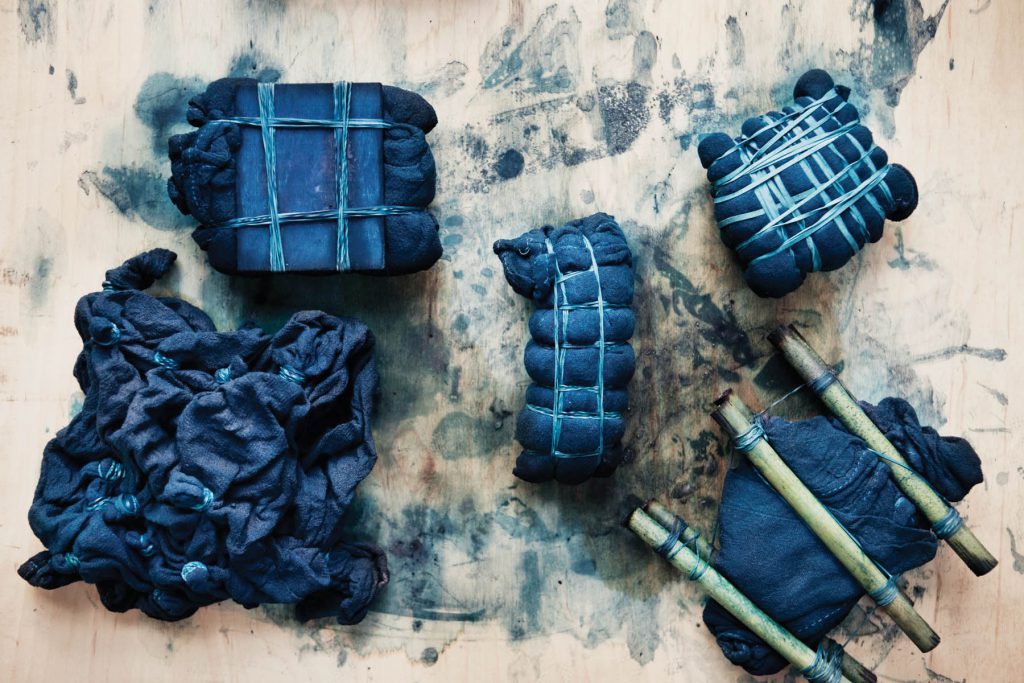 INDIGO DYE, NATURAL DYE PROCESS, INDIGO PLANT