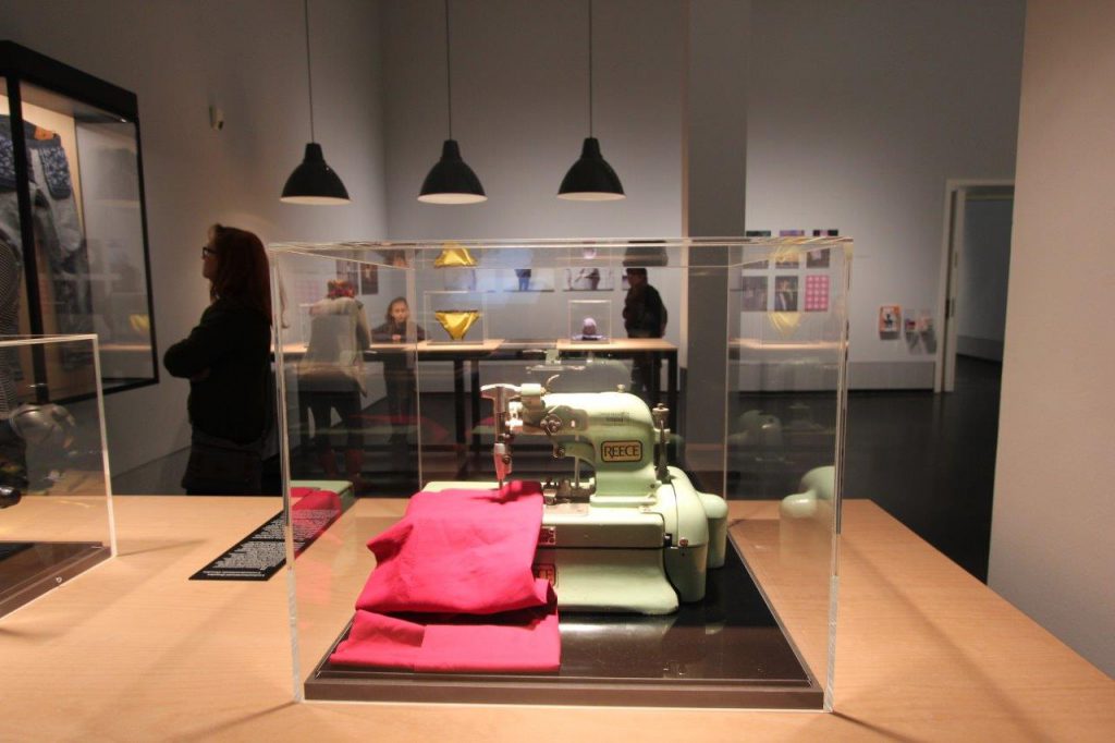 Ruffloff Garments at Deutsche Hygiene Museum Dresden, Reese sewing machine