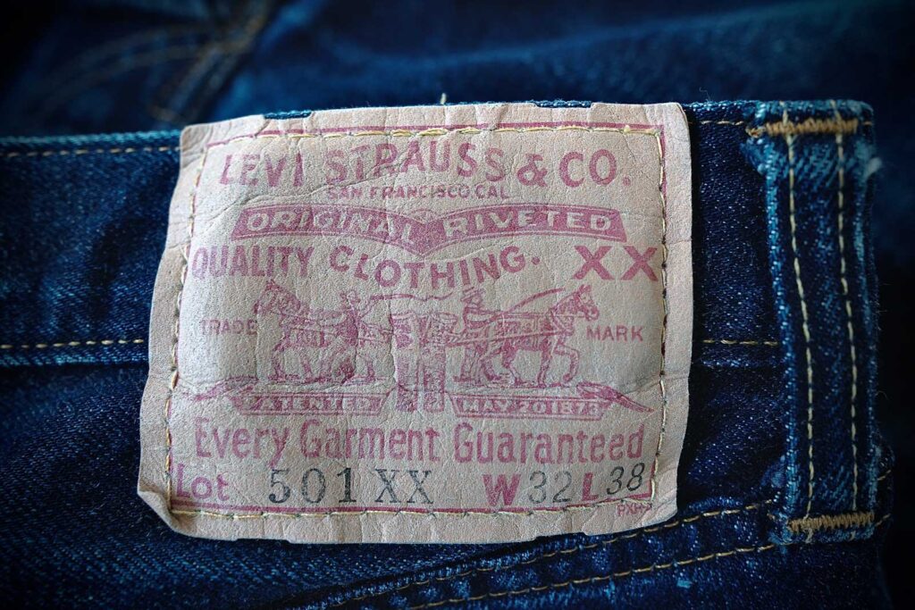 patch levis jeans